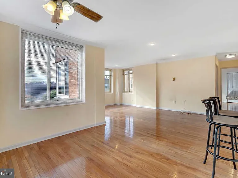 4000 Tunlaw Rd NW #1111 — Photo 3