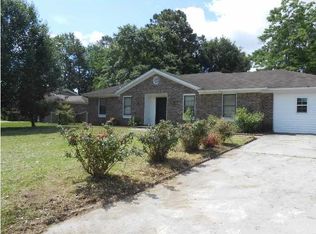 1205 Hampton Dr, Summerville, SC 29486