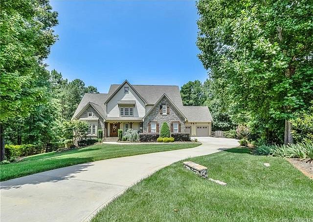 1st image of 119 Willow Bend Ct