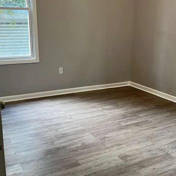87 Schuyler Ave #1 — Photo 9