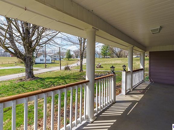 3rd image of 3576 Elkhorn Rd