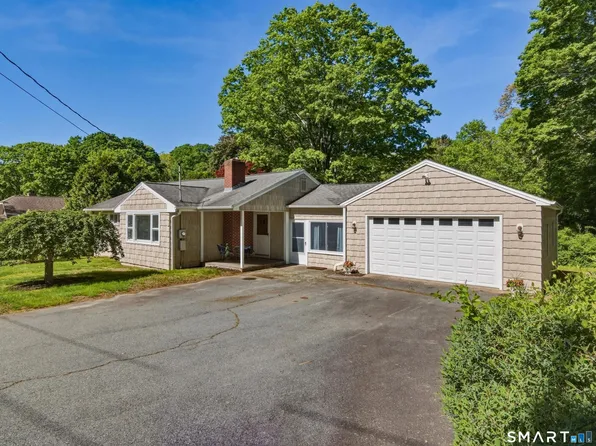 26 Grandview Terrace, Essex, CT 06426