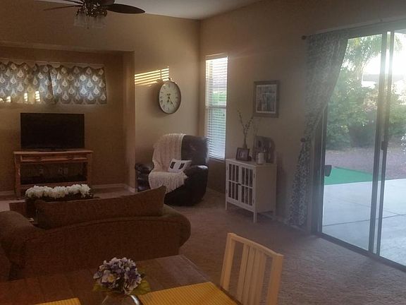 5th image of 453 W Remington Dr
