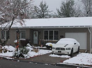 1231 Mowry St, Old Forge, PA 18518