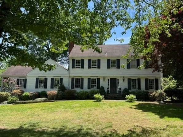 31 Harbor Rd, Darien, CT 06820
