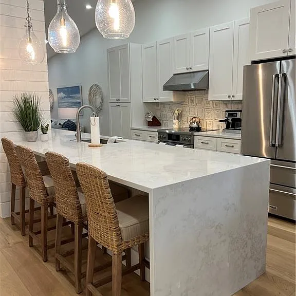 7087 Barrington Cir #201 — Photo 37
