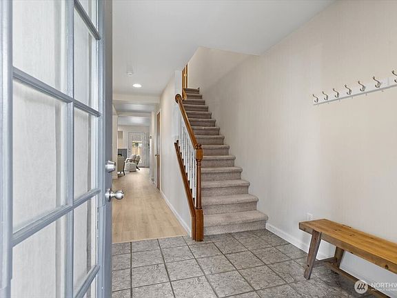 4th image of 816 Mill Avenue