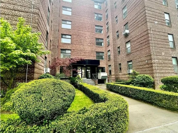 2211 Bragg Street image 1 of 12