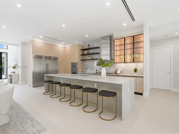 1117 SE 9th St, Fort Lauderdale, FL 33316