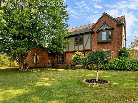 3rd image of 2765 Hunter Heights Dr