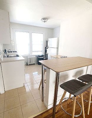 5th image of 20-46 33rd St #3B