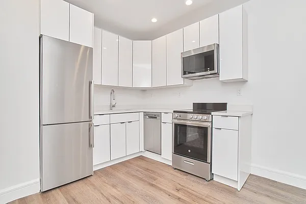 Rented by REAL New York | media 13