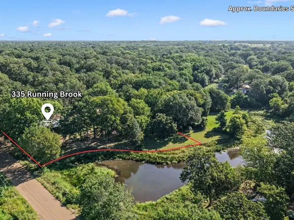 335 Running Brook Rd, Mabank, TX 75156