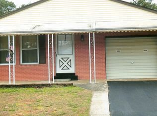 16 Redlands Ct, Toms River, NJ 08757