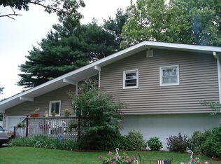 112 W Court Dr, Centereach, NY 11720