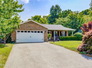 114 Capital Cir, Oak Ridge, TN 37830