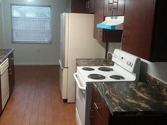 3rd image of 1843 Tumbleweed Dr