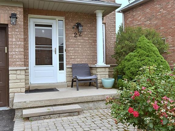 3rd image of 22 Moore Cres