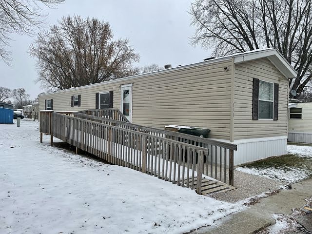 1st image of 571 Banding Ln #571