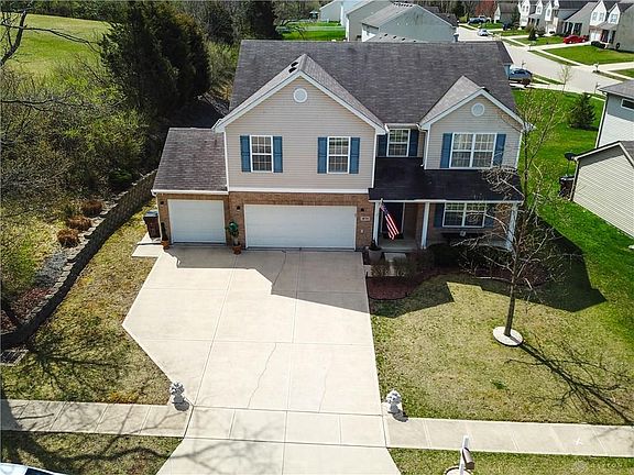 4th image of 411 Lakeview Dr