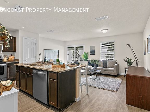 4th image of 7625 Mailes Ct #102