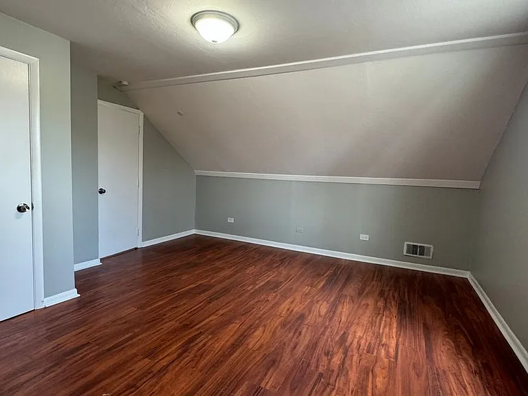 768 Greenbay Ave — Photo 17