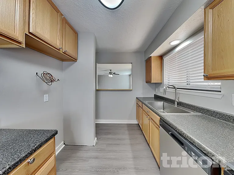 8712 Plymouth Rock Rd NE — Photo 5