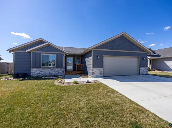 707 Prairieside Trl, Harrisburg, SD 57032