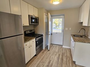 129 Cosey Beach Ave #1B, East Haven, CT 06512