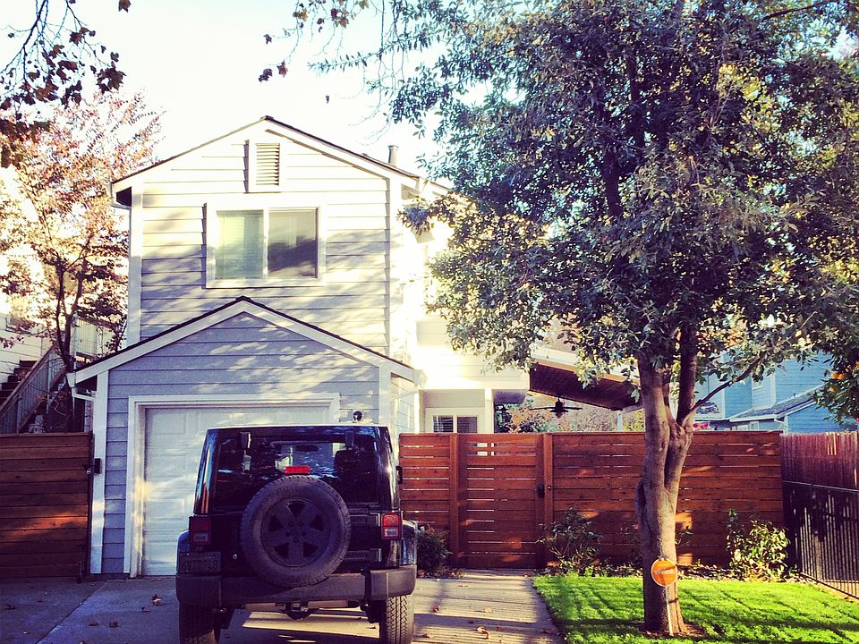 1st image of 1221 G St