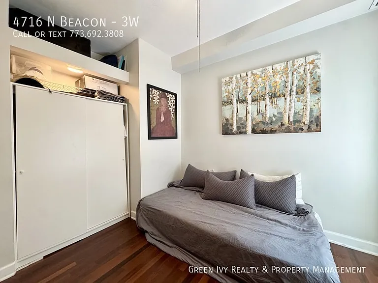 4716 N Beacon St #3W — Photo 11
