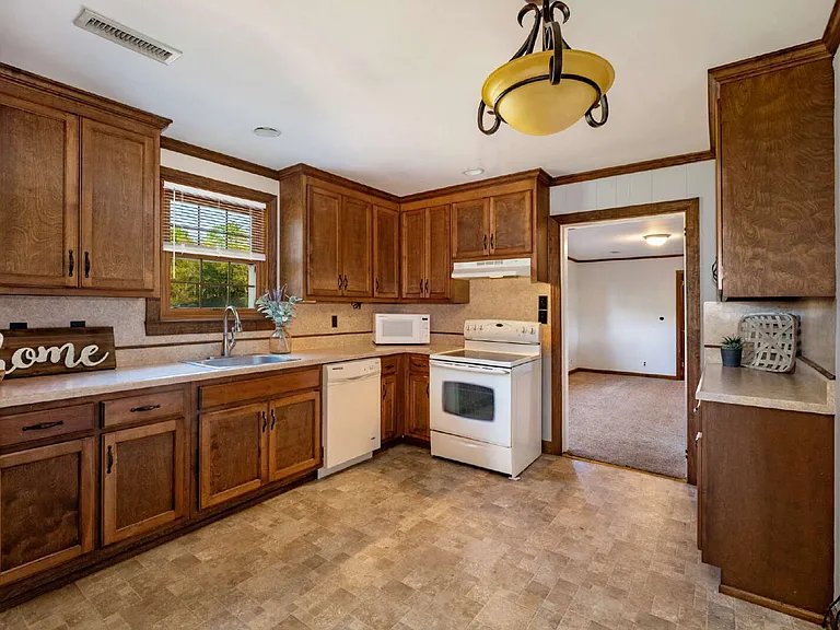 7172 Lascassas Pike — Photo 14