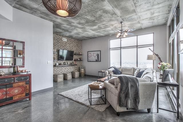 2nd image of 1510 Demonbreun St APT 1008