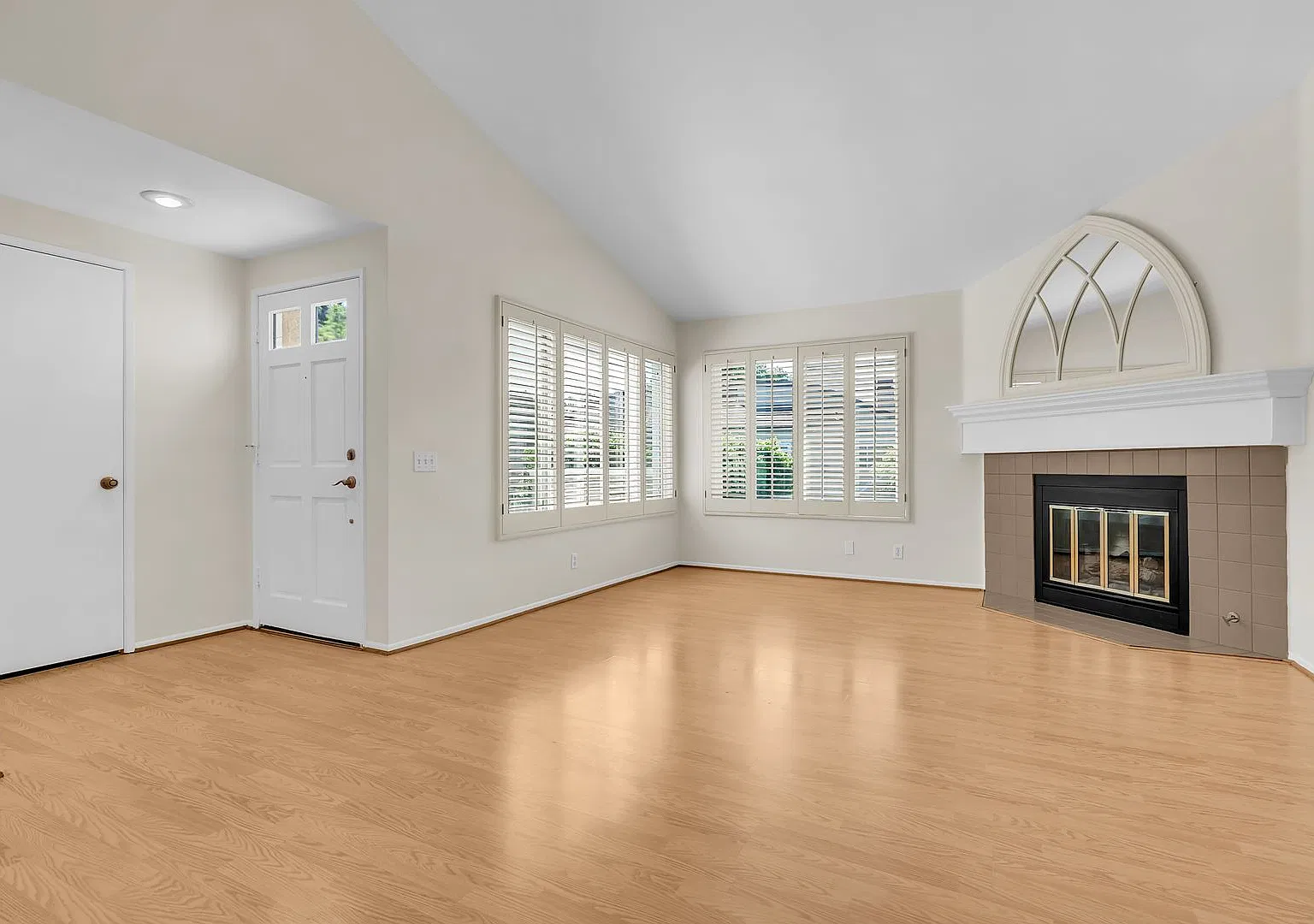 61 Stanford Ct #77 — Photo 4