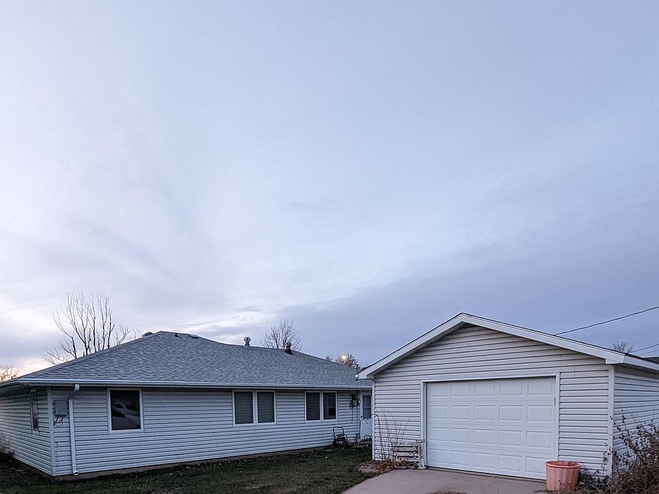2nd image of 1414 D St