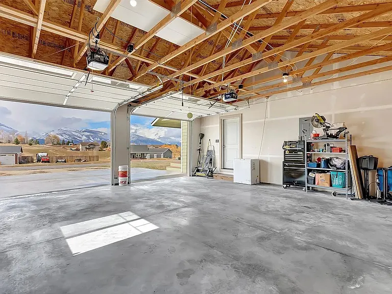 668 Winding Creek Trl — Photo 25