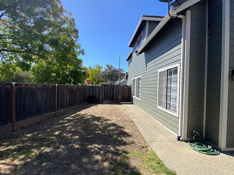 5315 Shattuck Ave — Photo 31