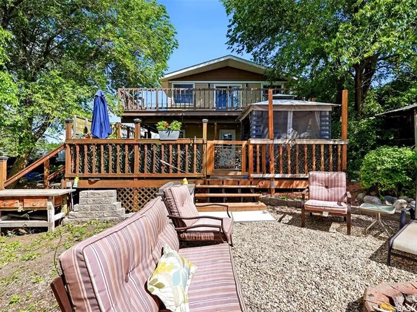 213 Grove AVENUE, Saskatchewan Beach, SK S0G 4L0