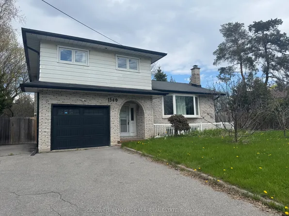 1549 Simcoe St N, Oshawa, ON L1G 4X8