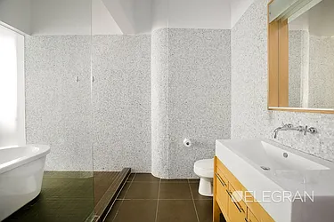Rented by (Legacy) Elegran