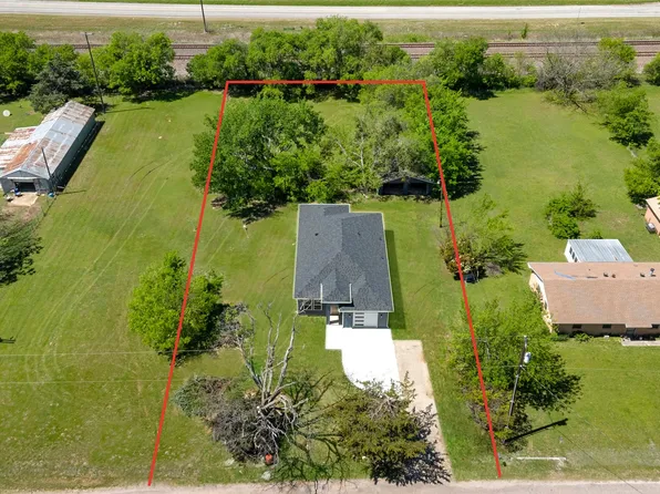 115 Gibson Ln, Valley View, TX 76272