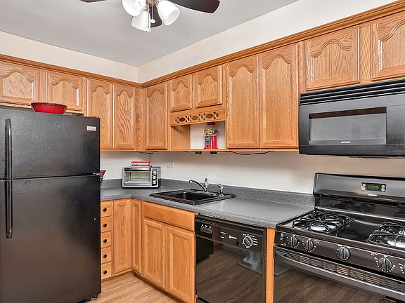 2nd image of 8629 155th Ave APT 1B