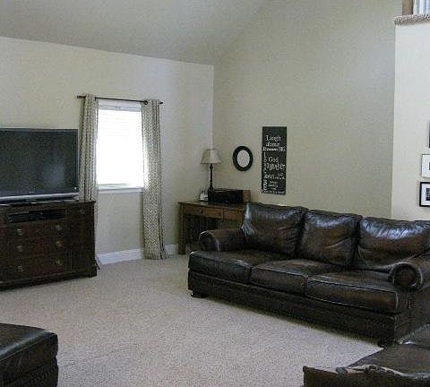 2nd image of 1425 Dowell Dr