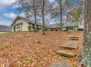 25 Westridge Dr, Brandon, MS 39047
