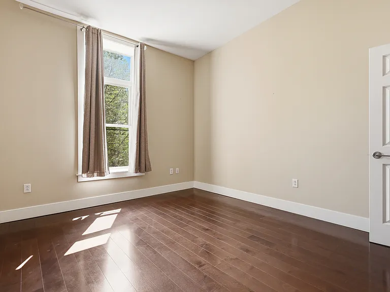 509 Bogart Pl #203 — Photo 23