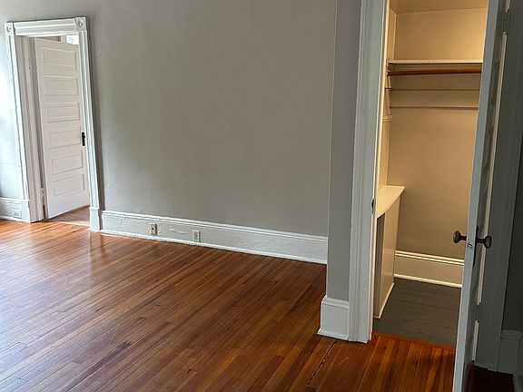 3rd image of 305 Linden Ave #B