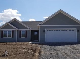 2137 Whisper Ridge Dr, Chittenango, NY 13037