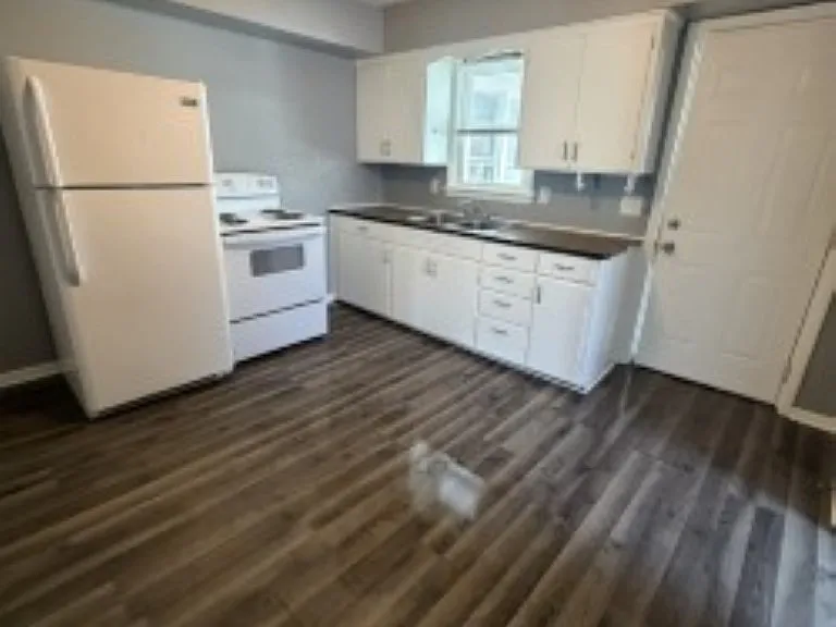 839 N Main St #841.5 — Photo 3