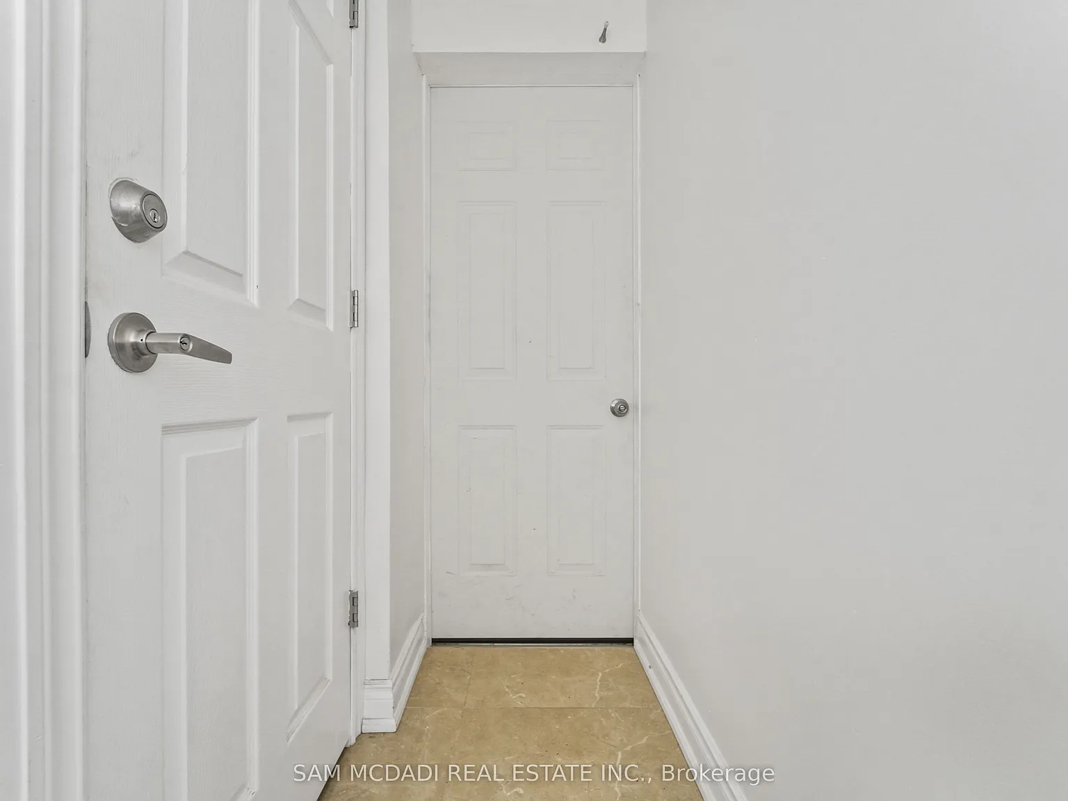 2 bed, $1,800 — Photo 4