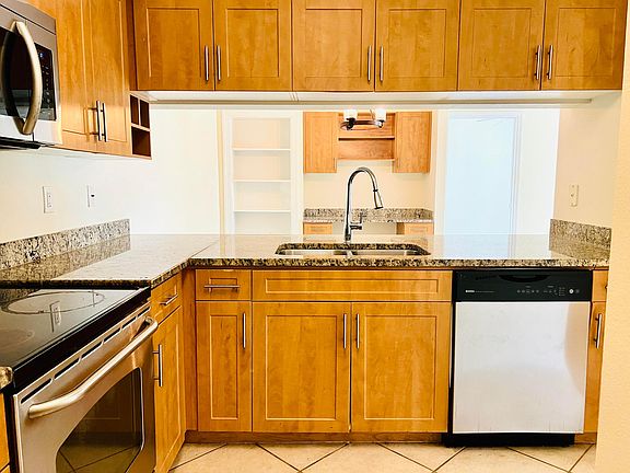 4th image of 6511 Emerald Dunes Drive #308